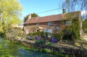 Abbotts Acre, Road Through Rockbourne, Fordingbridge SP6 3NA