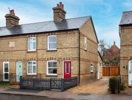 22, High Street, Henlow SG16 6BS