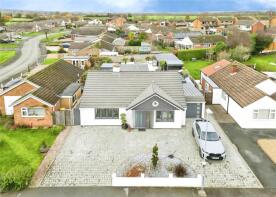 72, Foxs Covert, Nuneaton CV13 6BQ