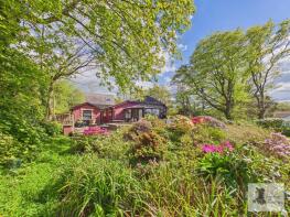 Bryneirin Lodge, Sarnau SA44 6PX