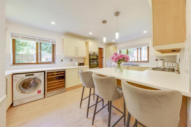 Kitchen Alt 2