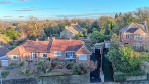 6, Broom Lane, Whickham Central, Newcastle Upon Tyne NE16 4QP