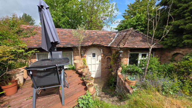 Hobbit House/Workshop/Studio