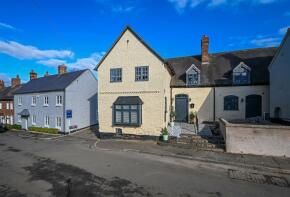 7, Bull Ring, Claverley WV5 7DT