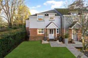 38, Pendenza, Cobham KT11 3BY