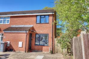 15, Philps Close, High Wycombe HP14 3LX