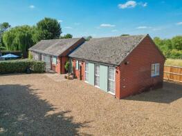 The Red House, Great North Road, Huntingdon PE28 4ER
