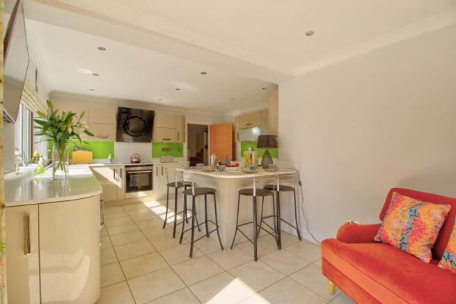 Spacious Kitchen Diner