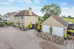 White Lodge, Clacton Road, Frinton-on-sea CO13 0JU