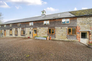 6 Clove, Balance Barns, Eywood Lane, Kington HR5 3RU