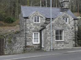 Minffordd, Road From Capel Peniel To Awelon, Dolgellau LL40 2TA