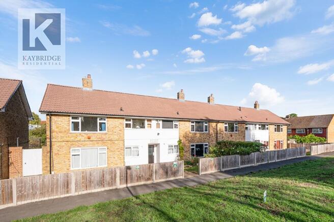 Scotts Farm Road, Epsom - KT19 9LN