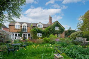 Quaint End, Front Street, Shipston-on-stour CV36 4LN