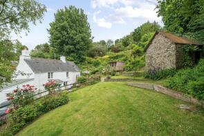 Shute Cottage, Road Past Alexandra Place, Totnes TQ9 7ES