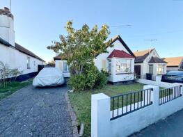 15, Agnes Avenue, Leigh-on-sea SS9 3SX