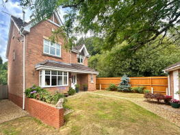 19, Fieldstone View, Dudley DY3 2EB