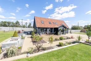 2, Hare And Hounds Corner, Ipswich IP6 9RW