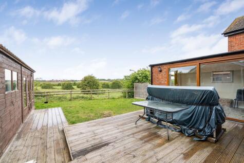 Greenway, Newton Longville, Milton Keynes, Buckinghamshire, MK17