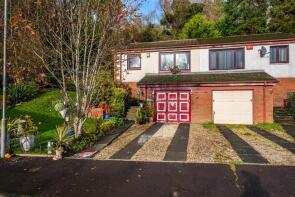 8, East Church Court, Newmilns KA16 9JQ