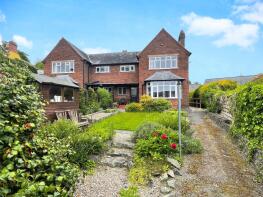 Cefn Y Maes, Bryneglwys, Welshpool SY21 7DT