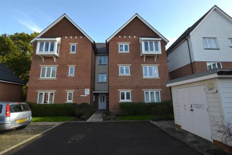 Alder Court, Fleet