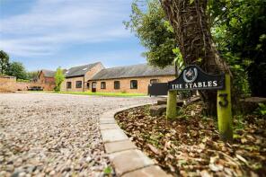3 The Stables, Kenderdine Close, Stafford ST17 0YS