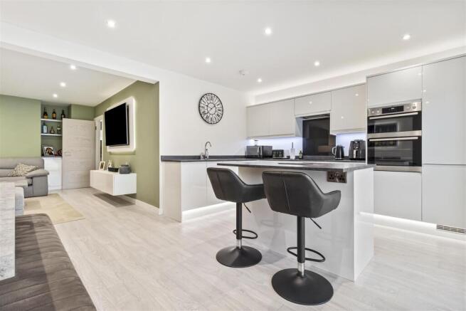 42 Terringes Avenue-015.JPG