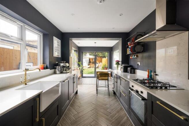 St John's Terrace E7