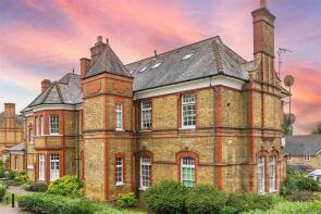 5, Banting Drive, London N21 1SL