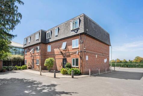 Poyle Road, Colnbrook, Slough, Berkshire, SL3