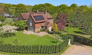 1, Cleveland Cottages, Ardingly Road, East Grinstead RH19 4RA