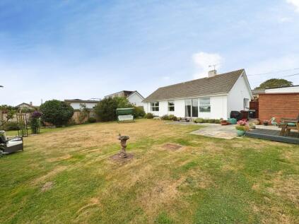 Ashton, Spacious home with generous garden