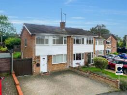 27, Berry Way, Milton Keynes MK17 0AS