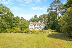 Springfield, Frensham Vale, Lower Bourne, Farnham GU10 3HT