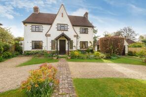 Byfield, Dodsley Grove, Easebourne GU29 9BE