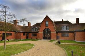 11 The Courtyard, Rock Lane Farm, Liscombe Park, Leighton Buzzard LU7 0GY