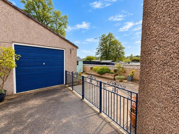 42 Airds Drive, Dumfries, DG1 4EW - Braidwoods Sol