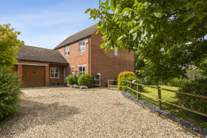 2 Walnut House, Walnut Gardens, Banbury OX17 1NA
