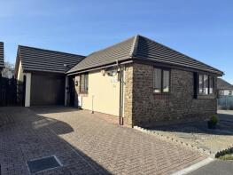 2, Pebble Close, Bideford EX39 1FD
