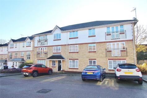 Alexandra Gardens, Knaphill, Woking, Surrey, GU21