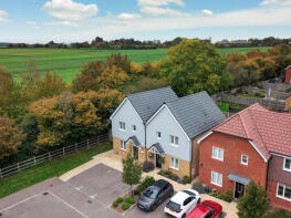 13, Sinclair Drive, Codmore Hill, Pulborough RH20 1FW