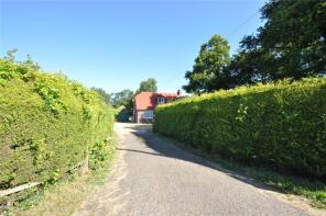 Willow Cottage, Handcross Road, Horsham RH13 6NX