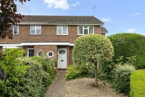 8, Cleves Close, Cobham KT11 2LE