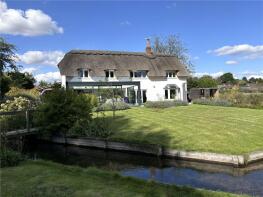 Watersmeet, Mill Lane, Marlborough SN8 2RE