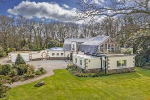 Innisfail, Carclew Road, Falmouth TR11 5UN