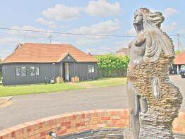 Coldharbour Farm, Coldharbour Road, Hailsham BN27 3PU