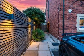 45, Shakerley Close, Oakmere, Northwich CW8 2ZT