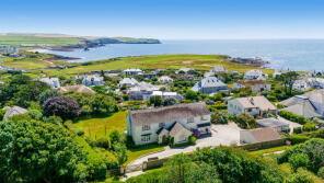 Beacon, Eddystone Road, Thurlestone TQ7 3NU