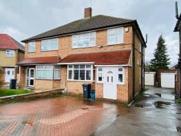 100, Freshwell Avenue, Chadwell Heath, Romford RM6 5DR