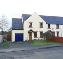 5, Bro'r Dderwen, Clynderwen SA66 7NR